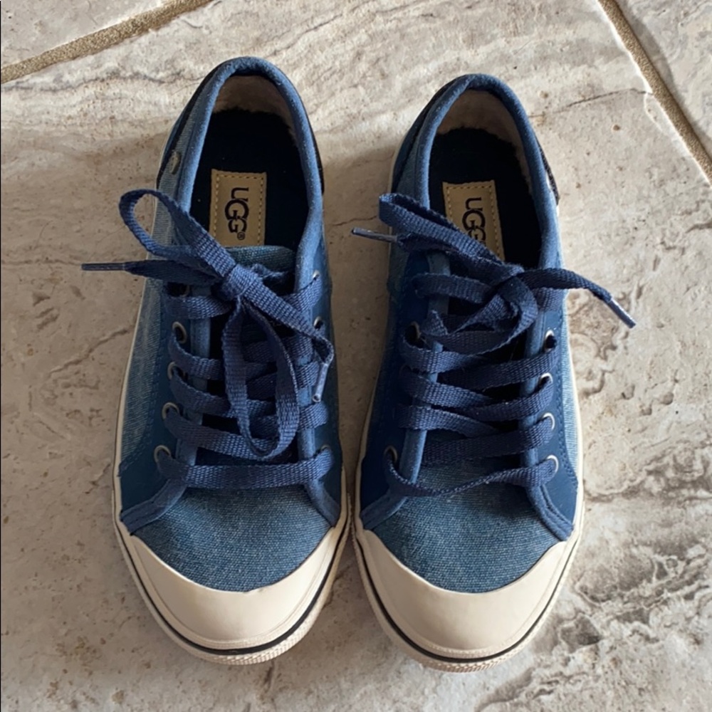 UGG Sneakers little kid size 13